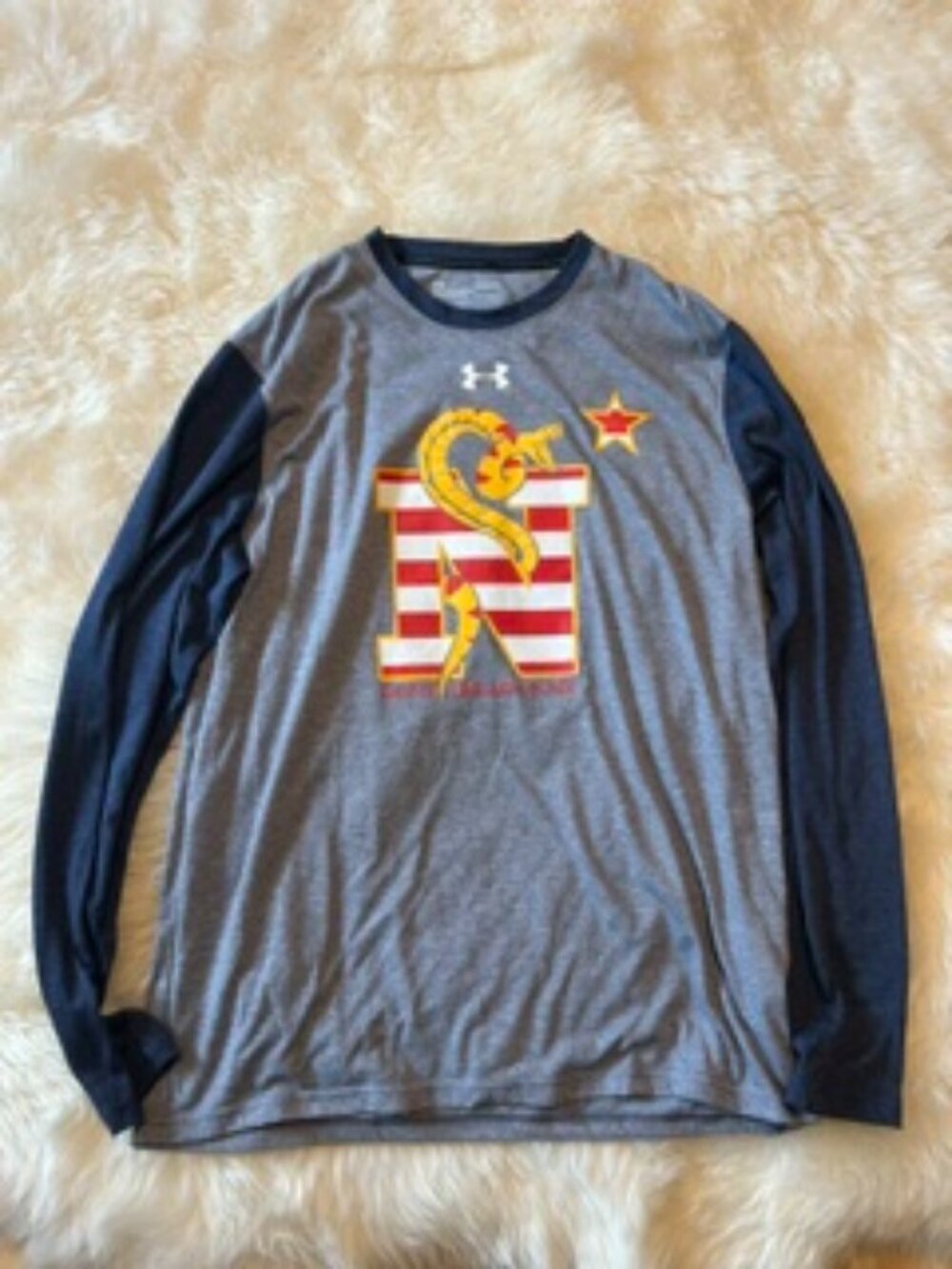 Under Armor, NAVAL ACADEMY long sleeve t-shirt, size large, men or women